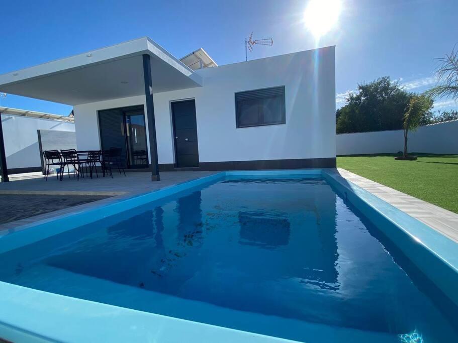 Moderna Villa Con Piscina Privada By Chiclanadreams Чиклана-де-ла-Фронтера Экстерьер фото